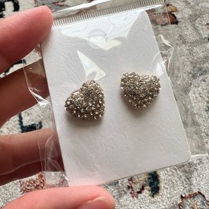 💕💕Clear Crystal Heart Shaped Earrings